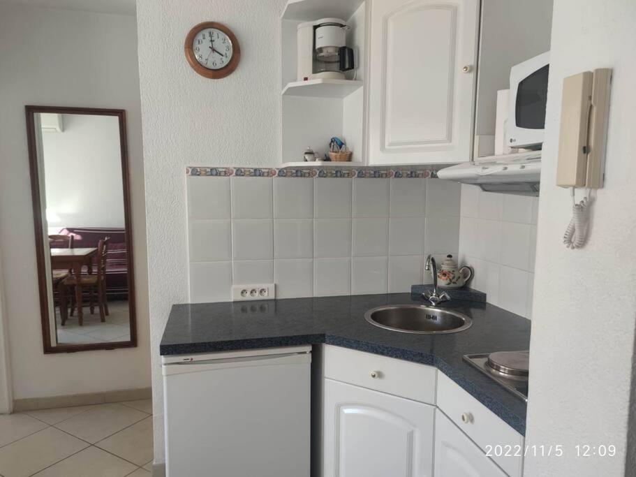 T2 Clim Avec Terrasse Et Place De Parking Privative Balaruc-les-Bains Zewnętrze zdjęcie